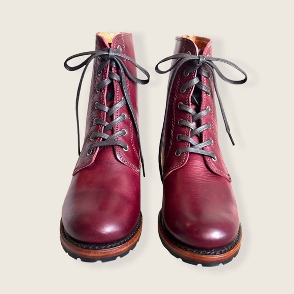RARE Frye Sabrina 6G Cherry Retro Combat AnkleBoot - Picture 10 of 16